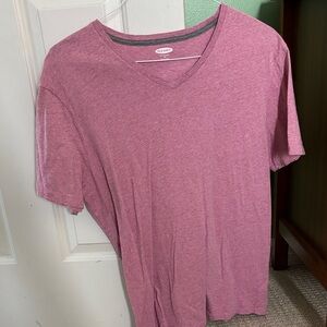 Old Navy Men’s V-Neck T-Shirt in Heather Mauve Pink